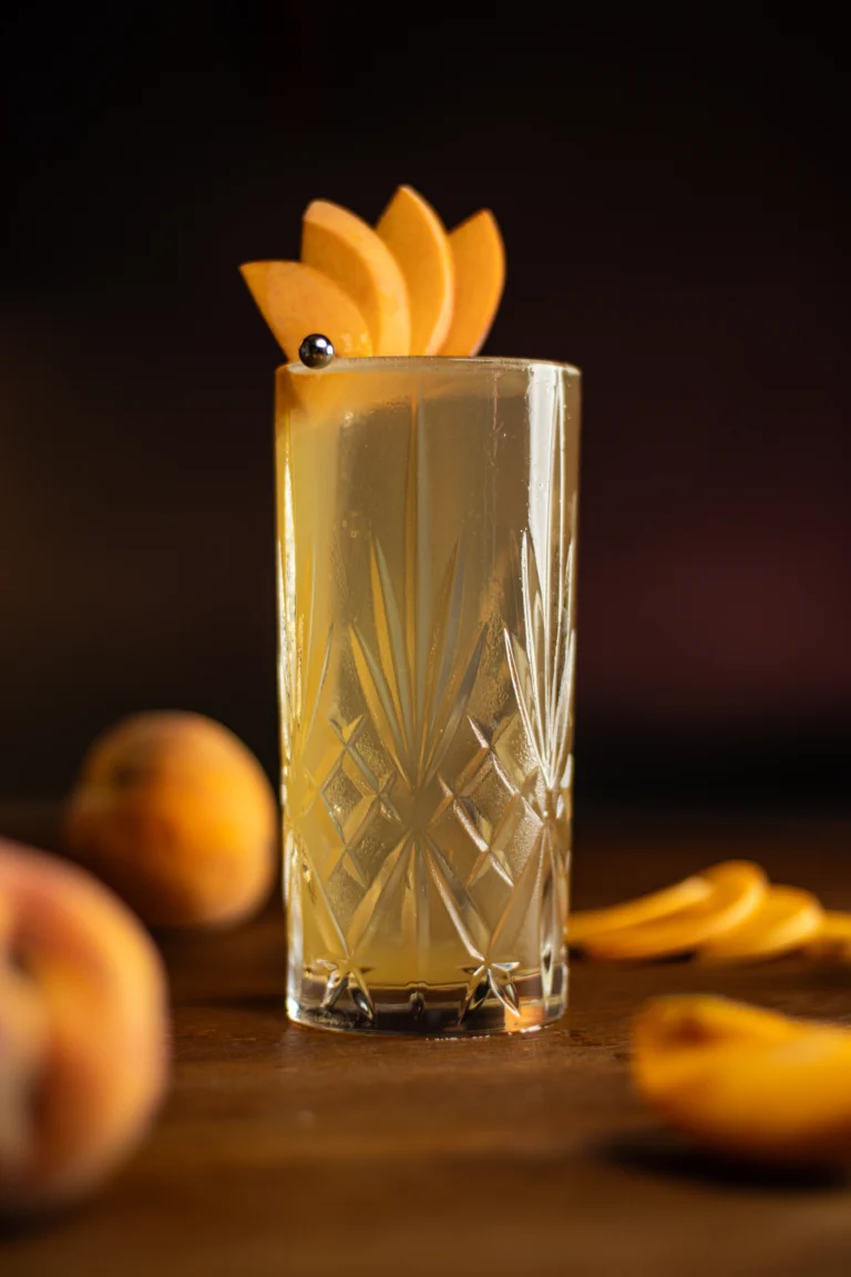 Picture of Peach Bourbon Iced Tea cocktail